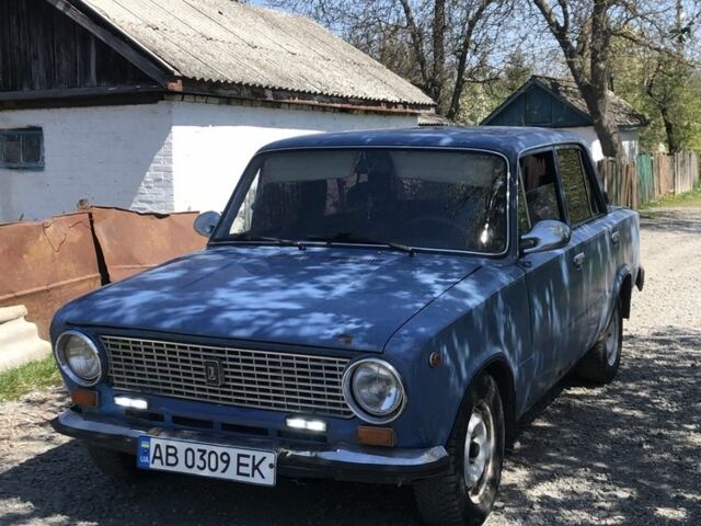 Синий ВАЗ 2101, объемом двигателя 1.1 л и пробегом 535 тыс. км за 389 $, фото 1 на Automoto.ua