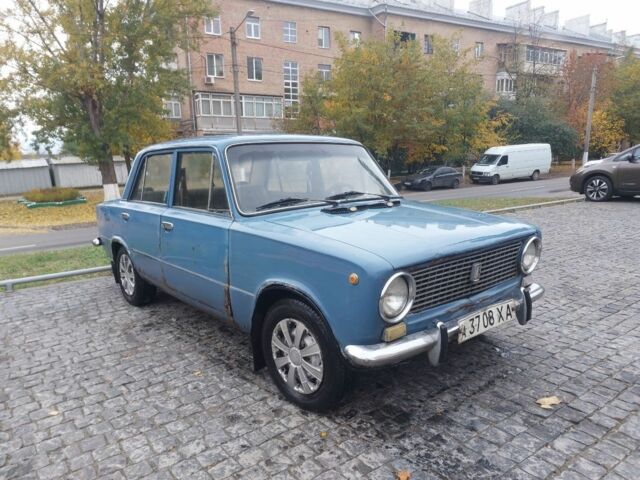Синий ВАЗ 2101, объемом двигателя 1 л и пробегом 186 тыс. км за 700 $, фото 1 на Automoto.ua