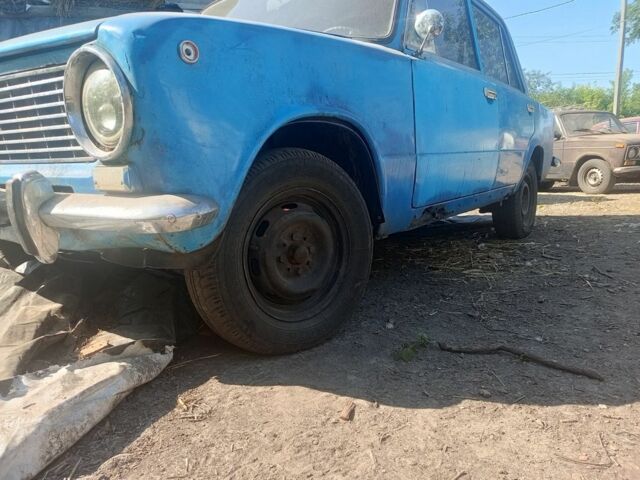 Синий ВАЗ 2101, объемом двигателя 1.1 л и пробегом 150 тыс. км за 300 $, фото 1 на Automoto.ua