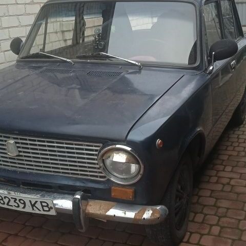 Синій ВАЗ 2101, об'ємом двигуна 0 л та пробігом 300 тис. км за 417 $, фото 1 на Automoto.ua