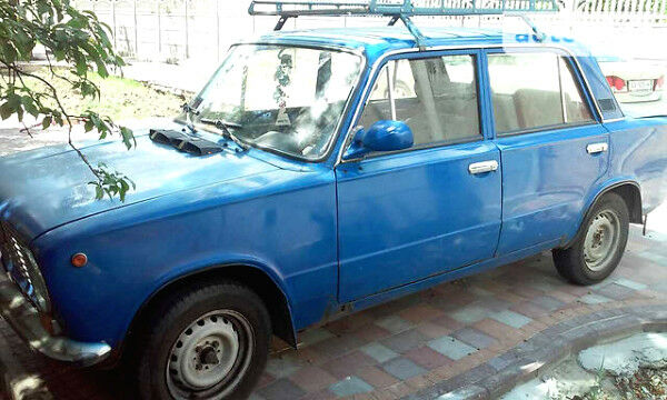 Синий ВАЗ 2101, объемом двигателя 1.1 л и пробегом 140 тыс. км за 1100 $, фото 1 на Automoto.ua