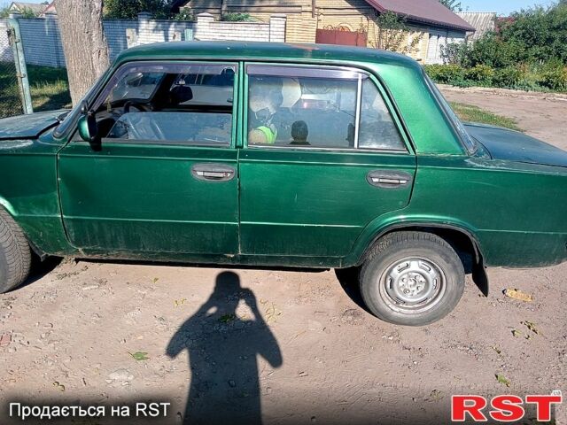 Зелений ВАЗ 2101, об'ємом двигуна 1.3 л та пробігом 100 тис. км за 700 $, фото 1 на Automoto.ua