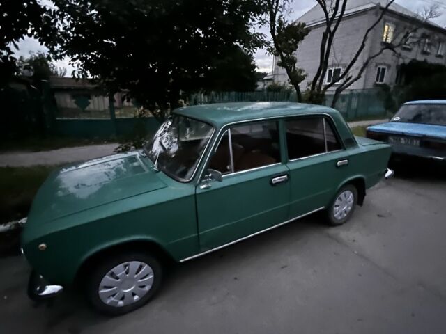 Зеленый ВАЗ 2101, объемом двигателя 1.3 л и пробегом 888 тыс. км за 700 $, фото 1 на Automoto.ua