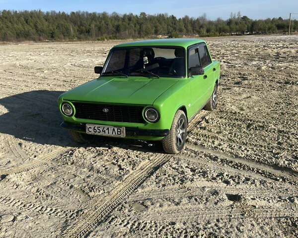 Зеленый ВАЗ 2101, объемом двигателя 0 л и пробегом 400 тыс. км за 1200 $, фото 1 на Automoto.ua