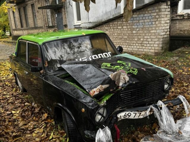 Зелений ВАЗ 2101, об'ємом двигуна 1.6 л та пробігом 777 тис. км за 200 $, фото 1 на Automoto.ua
