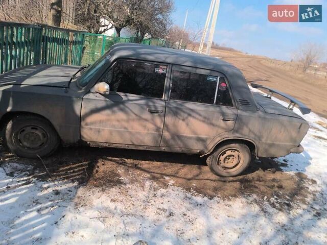 Зелений ВАЗ 2101, об'ємом двигуна 1.2 л та пробігом 999 тис. км за 500 $, фото 1 на Automoto.ua