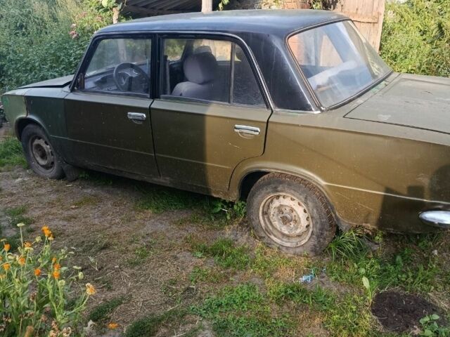Зеленый ВАЗ 2101, объемом двигателя 0 л и пробегом 1000 тыс. км за 352 $, фото 1 на Automoto.ua