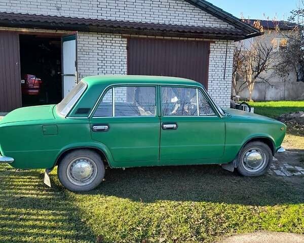 Зеленый ВАЗ 2101, объемом двигателя 1.3 л и пробегом 200 тыс. км за 500 $, фото 1 на Automoto.ua