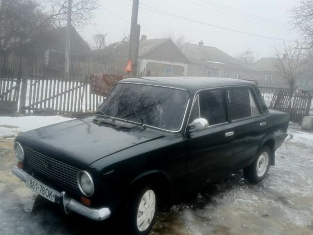 Зеленый ВАЗ 2101, объемом двигателя 1 л и пробегом 99 тыс. км за 452 $, фото 1 на Automoto.ua