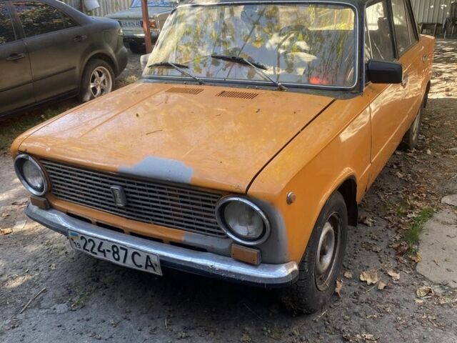 Оранжевый ВАЗ 2101, объемом двигателя 0 л и пробегом 582 тыс. км за 243 $, фото 1 на Automoto.ua