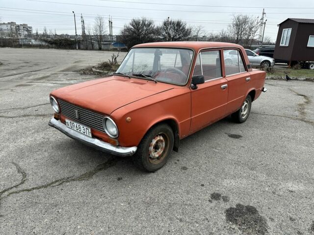 Оранжевый ВАЗ 2101, объемом двигателя 0 л и пробегом 200 тыс. км за 450 $, фото 1 на Automoto.ua