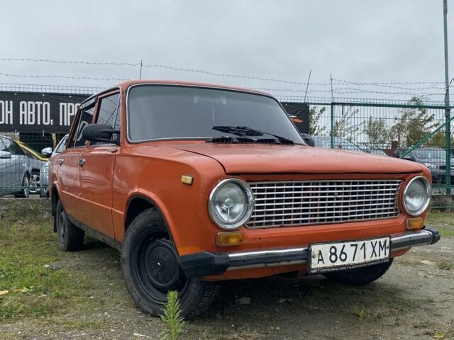 Помаранчевий ВАЗ 2101, об'ємом двигуна 1.3 л та пробігом 333 тис. км за 800 $, фото 1 на Automoto.ua