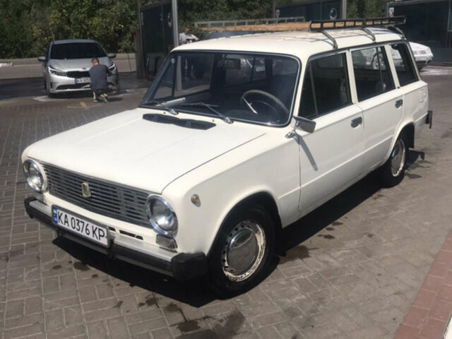 Белый ВАЗ 2102, объемом двигателя 1.2 л и пробегом 124 тыс. км за 1450 $, фото 1 на Automoto.ua