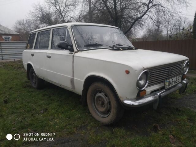 Белый ВАЗ 2102, объемом двигателя 1.5 л и пробегом 250 тыс. км за 380 $, фото 1 на Automoto.ua