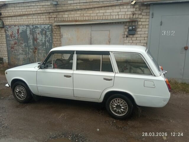Белый ВАЗ 2102, объемом двигателя 1.2 л и пробегом 280 тыс. км за 1125 $, фото 1 на Automoto.ua