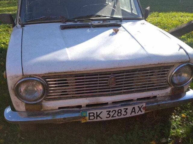 Белый ВАЗ 2102, объемом двигателя 0 л и пробегом 293 тыс. км за 400 $, фото 1 на Automoto.ua