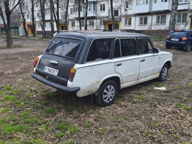 Белый ВАЗ 2102, объемом двигателя 1 л и пробегом 300 тыс. км за 500 $, фото 1 на Automoto.ua