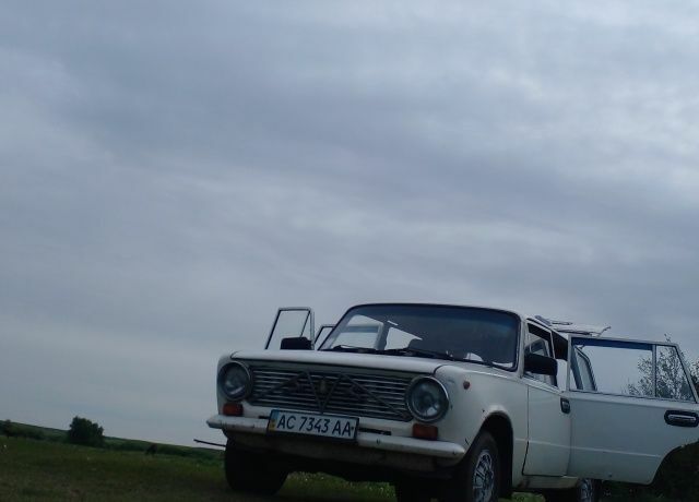 Белый ВАЗ 2102, объемом двигателя 1 л и пробегом 27 тыс. км за 450 $, фото 1 на Automoto.ua