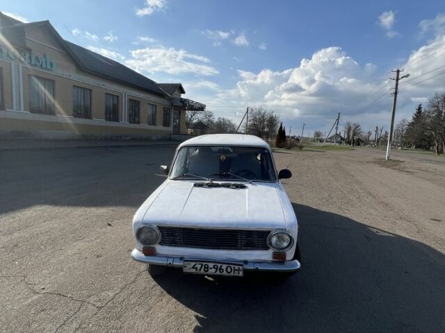Белый ВАЗ 2102, объемом двигателя 0 л и пробегом 77 тыс. км за 305 $, фото 1 на Automoto.ua