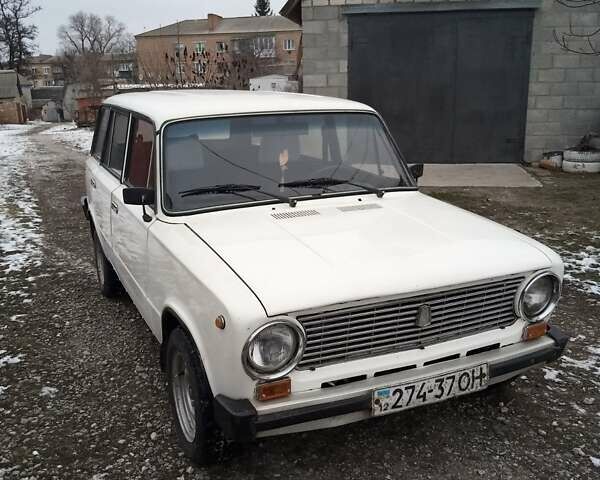 Белый ВАЗ 2102, объемом двигателя 1.5 л и пробегом 197 тыс. км за 650 $, фото 1 на Automoto.ua