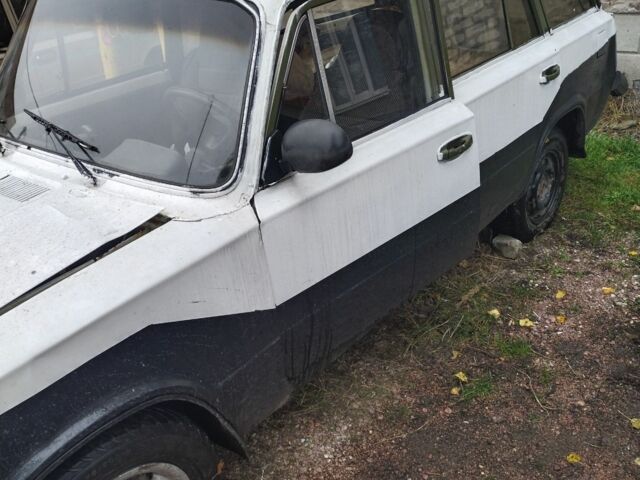 Белый ВАЗ 2102, объемом двигателя 1.2 л и пробегом 300 тыс. км за 357 $, фото 1 на Automoto.ua