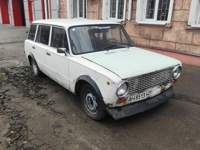 Белый ВАЗ 2102, объемом двигателя 1.5 л и пробегом 70 тыс. км за 500 $, фото 1 на Automoto.ua