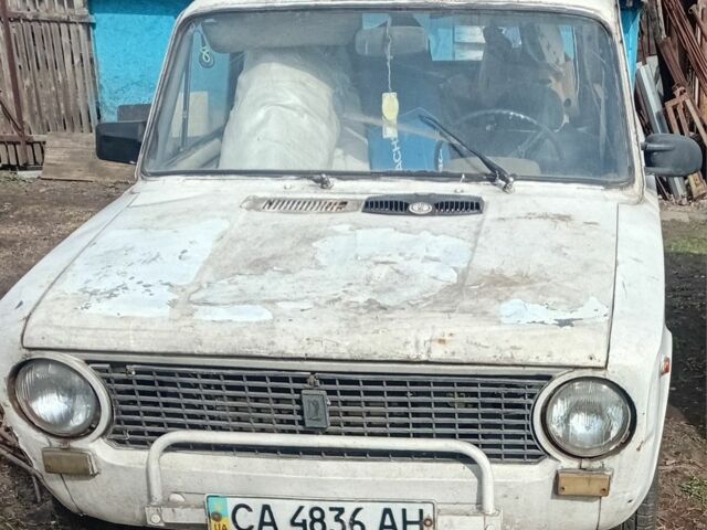 Білий ВАЗ 2102, об'ємом двигуна 1 л та пробігом 750 тис. км за 215 $, фото 1 на Automoto.ua