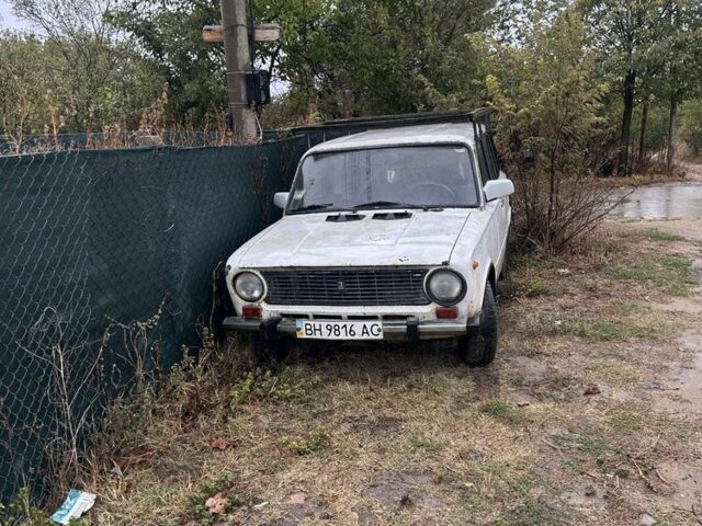 Белый ВАЗ 2102, объемом двигателя 1.5 л и пробегом 150 тыс. км за 450 $, фото 1 на Automoto.ua