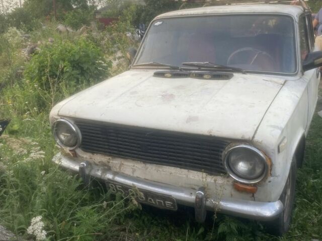Белый ВАЗ 2102, объемом двигателя 0 л и пробегом 999 тыс. км за 290 $, фото 1 на Automoto.ua