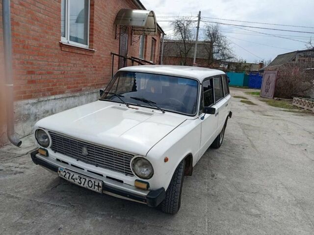 Белый ВАЗ 2102, объемом двигателя 1 л и пробегом 1 тыс. км за 550 $, фото 1 на Automoto.ua