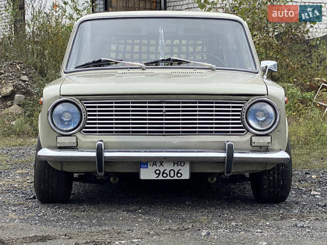 Бежевый ВАЗ 2102, объемом двигателя 1.2 л и пробегом 70 тыс. км за 3000 $, фото 1 на Automoto.ua