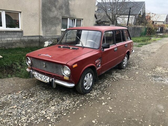 Красный ВАЗ 2102, объемом двигателя 1.3 л и пробегом 127 тыс. км за 404 $, фото 1 на Automoto.ua