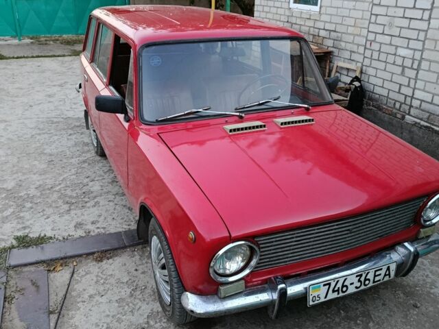 Красный ВАЗ 2102, объемом двигателя 2 л и пробегом 2 тыс. км за 40000 $, фото 1 на Automoto.ua
