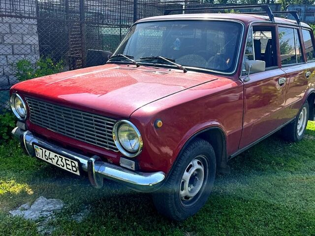 Красный ВАЗ 2102, объемом двигателя 1.7 л и пробегом 96 тыс. км за 1100 $, фото 1 на Automoto.ua