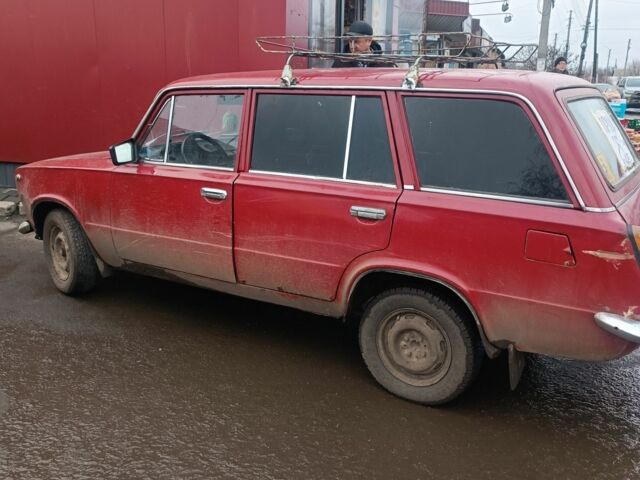Красный ВАЗ 2102, объемом двигателя 1.5 л и пробегом 100 тыс. км за 592 $, фото 1 на Automoto.ua