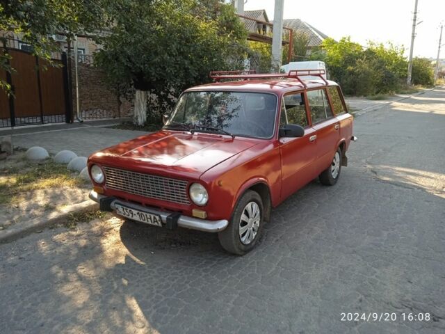Красный ВАЗ 2102, объемом двигателя 2 л и пробегом 2 тыс. км за 700 $, фото 1 на Automoto.ua