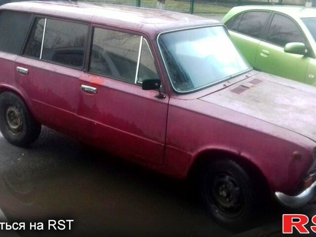 Красный ВАЗ 2102, объемом двигателя 1.5 л и пробегом 0 тыс. км за 300 $, фото 1 на Automoto.ua
