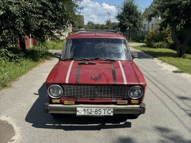 Красный ВАЗ 2102, объемом двигателя 1.2 л и пробегом 300 тыс. км за 600 $, фото 1 на Automoto.ua