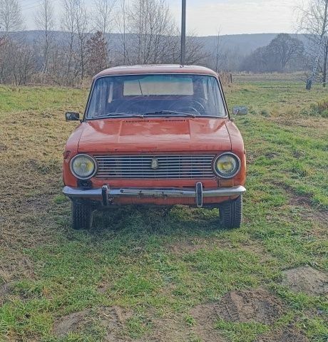 Красный ВАЗ 2102, объемом двигателя 1.5 л и пробегом 50 тыс. км за 190 $, фото 1 на Automoto.ua