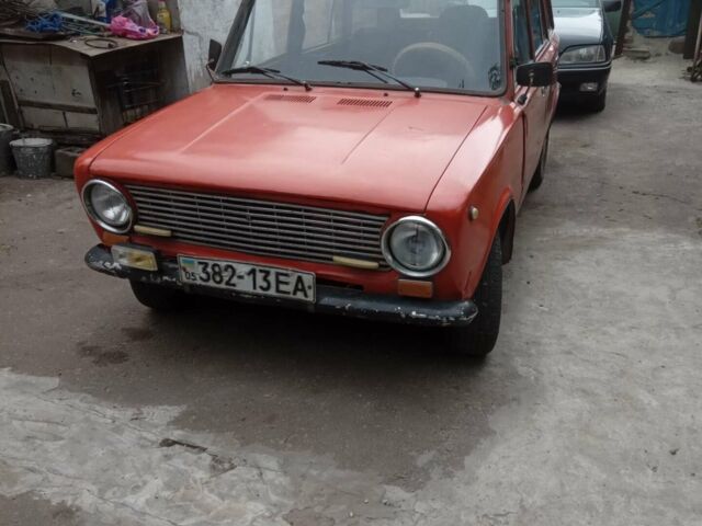 Красный ВАЗ 2102, объемом двигателя 1.2 л и пробегом 100 тыс. км за 558 $, фото 1 на Automoto.ua