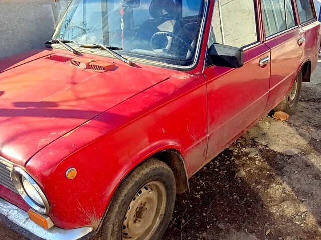 Красный ВАЗ 2102, объемом двигателя 1.6 л и пробегом 0 тыс. км за 400 $, фото 1 на Automoto.ua