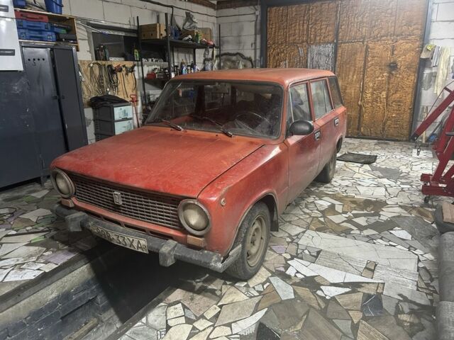 Красный ВАЗ 2102, объемом двигателя 0 л и пробегом 73 тыс. км за 239 $, фото 1 на Automoto.ua