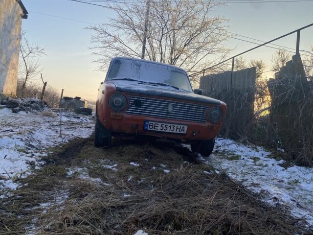 Красный ВАЗ 2102, объемом двигателя 1.2 л и пробегом 200 тыс. км за 1400 $, фото 1 на Automoto.ua