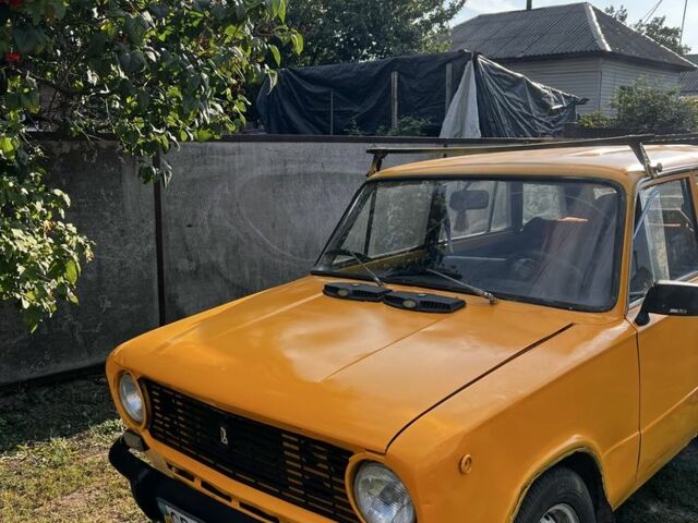 Жовтий ВАЗ 2102, об'ємом двигуна 1.2 л та пробігом 120 тис. км за 500 $, фото 1 на Automoto.ua