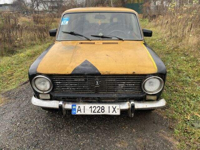 Желтый ВАЗ 2102, объемом двигателя 1.2 л и пробегом 2 тыс. км за 429 $, фото 1 на Automoto.ua