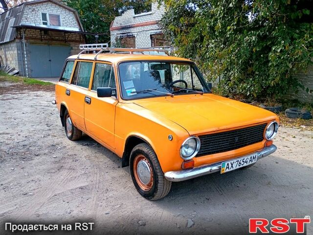 Желтый ВАЗ 2102, объемом двигателя 1.2 л и пробегом 89 тыс. км за 700 $, фото 1 на Automoto.ua