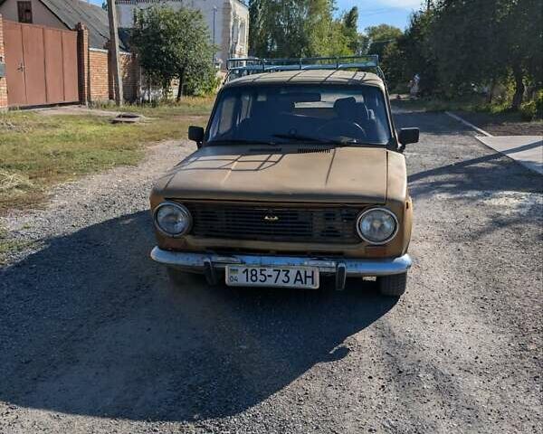 Желтый ВАЗ 2102, объемом двигателя 1.3 л и пробегом 67 тыс. км за 650 $, фото 1 на Automoto.ua