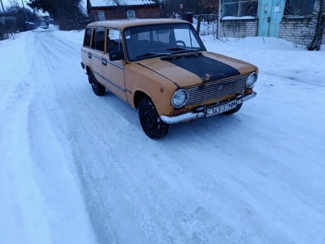 Жовтий ВАЗ 2102, об'ємом двигуна 1.3 л та пробігом 43 тис. км за 371 $, фото 1 на Automoto.ua
