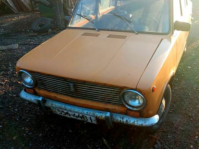Желтый ВАЗ 2102, объемом двигателя 1.2 л и пробегом 120 тыс. км за 350 $, фото 1 на Automoto.ua