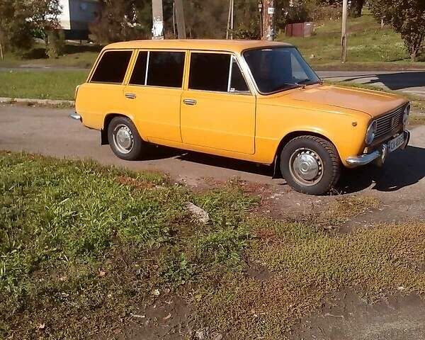Жовтий ВАЗ 2102, об'ємом двигуна 1.2 л та пробігом 100 тис. км за 1200 $, фото 1 на Automoto.ua